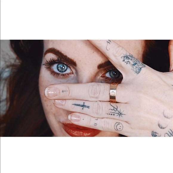 Meet your Posher, Sarah - Picture 10 of 10